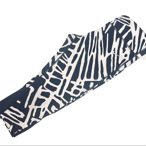 Nike Running Crops - Picture 1 of 4